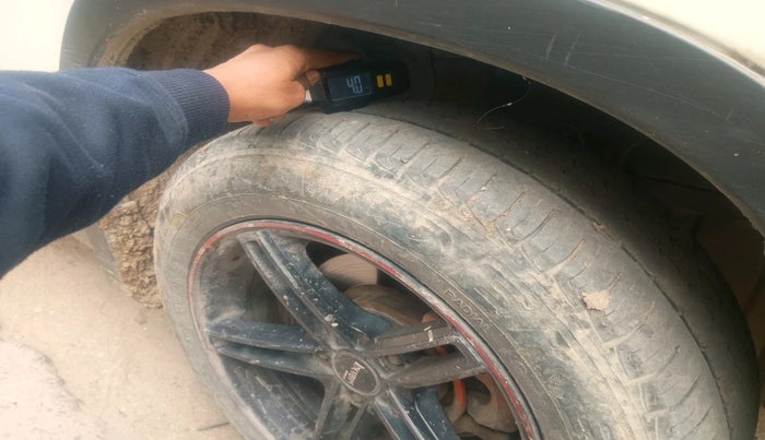 2019 Maruti Vitara Brezza LDI, Diesel, Manual, 61,474 km, tyre