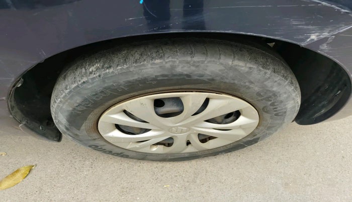 2018 Maruti Swift VDI AMT, Diesel, Automatic, 1,16,339 km, tyre