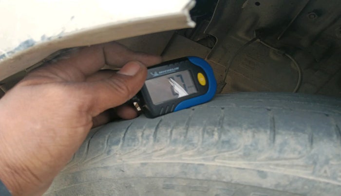 2011 Toyota Etios VX, Petrol, Manual, 97,140 km, tyre