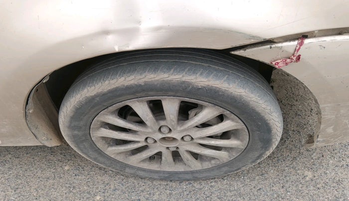 2011 Toyota Etios VX, Petrol, Manual, 97,140 km, tyre