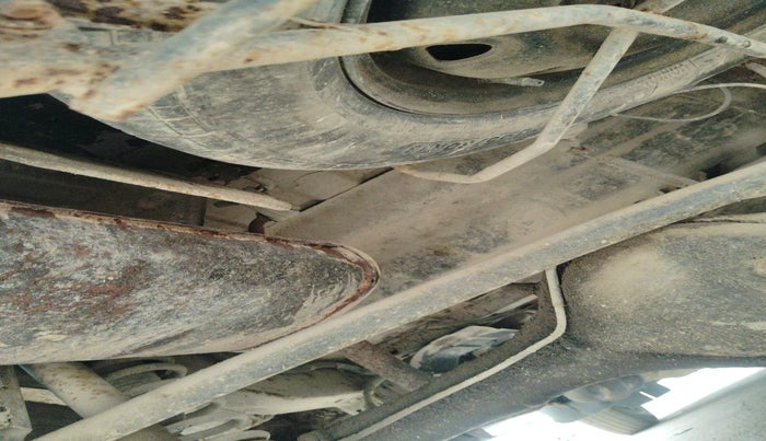 2011 Maruti Eeco 5 STR WITH A/C+HTR, Petrol, Manual, 3,00,000 km, tyre