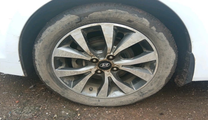2017 Hyundai Verna 1.6 CRDI SX, Diesel, Manual, 39,642 km, tyre