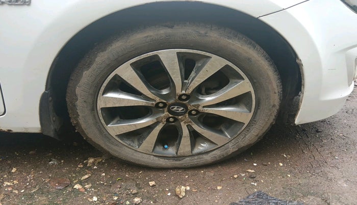 2017 Hyundai Verna 1.6 CRDI SX, Diesel, Manual, 39,642 km, tyre