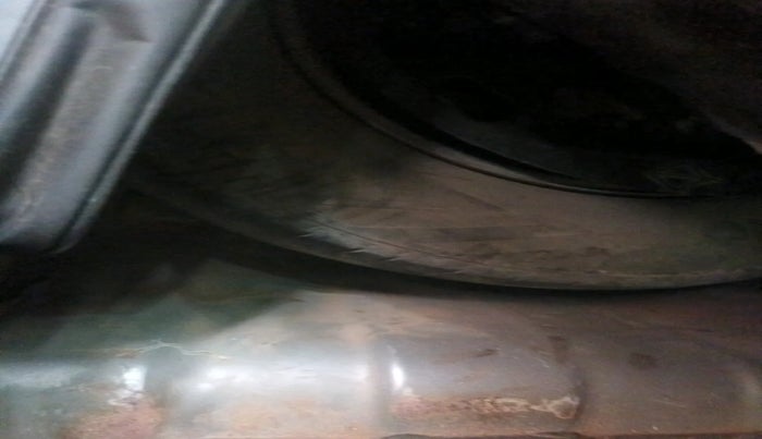 2010 Hyundai i10 ERA 1.1, Petrol, Manual, 1,68,940 km, tyre