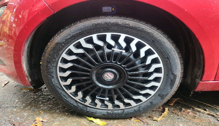 2021 Tata ALTROZ XT PETROL, Petrol, Manual, 41,870 km, tyre