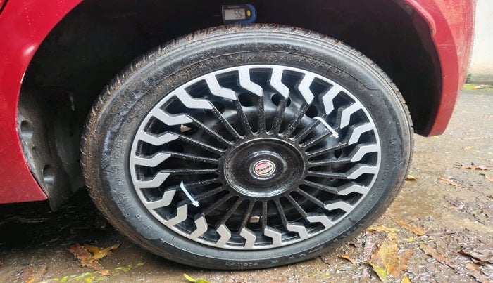 2021 Tata ALTROZ XT PETROL, Petrol, Manual, 41,870 km, tyre