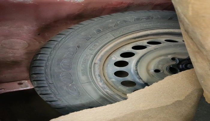 2018 Hyundai Grand i10 MAGNA AT 1.2 KAPPA VTVT, Petrol, Automatic, 1,00,530 km, tyre