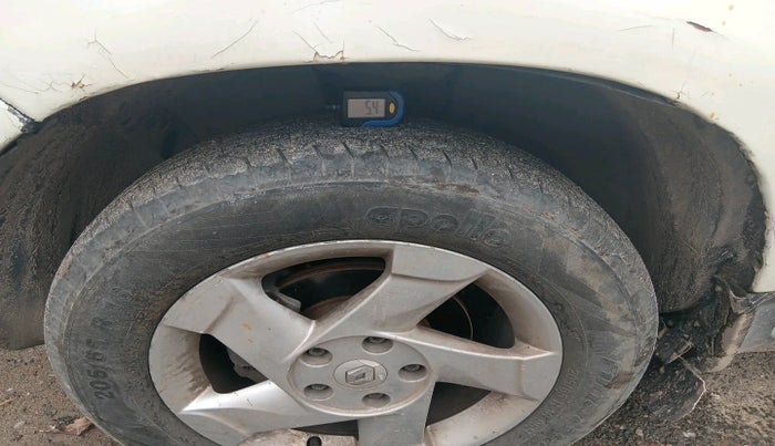 2013 Renault Duster 85 PS RXL DIESEL, Diesel, Manual, 1,46,368 km, tyre