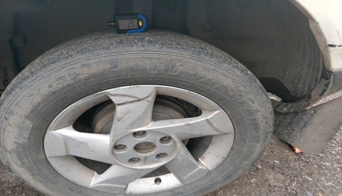 2013 Renault Duster 85 PS RXL DIESEL, Diesel, Manual, 1,46,368 km, tyre