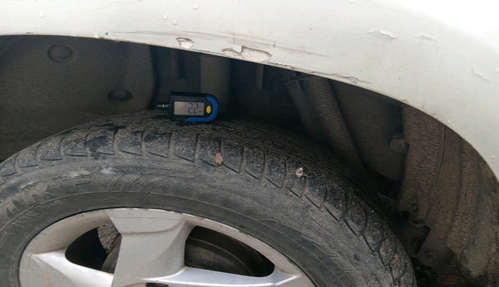 2013 Renault Duster 85 PS RXL DIESEL, Diesel, Manual, 1,46,368 km, tyre