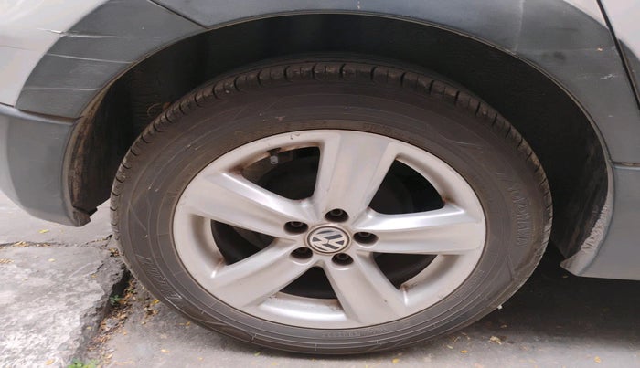 2015 Volkswagen Cross Polo HIGHLINE TDI, Diesel, Manual, 95,805 km, tyre