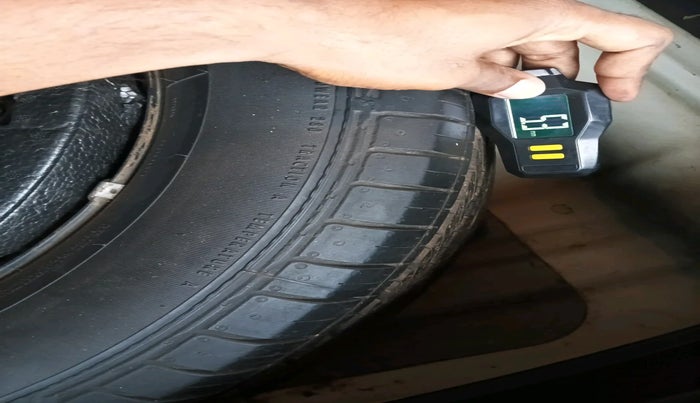 2016 Hyundai Creta E PLUS 1.6 PETROL, Petrol, Manual, 86,346 km, tyre