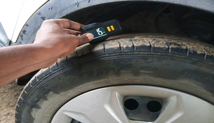 2016 Hyundai Creta E PLUS 1.6 PETROL, Petrol, Manual, 86,346 km, tyre