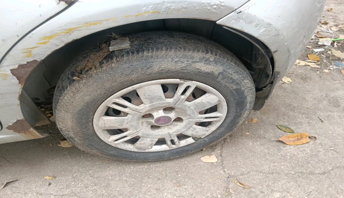 2010 Fiat Grand Punto ACTIVE 1.2, Petrol, Manual, 90,098 km, tyre