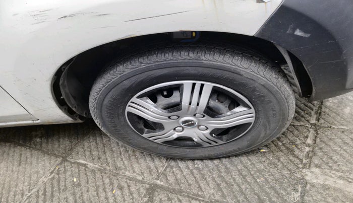 2013 Maruti Alto 800 VXI, Petrol, Manual, 31,977 km, tyre