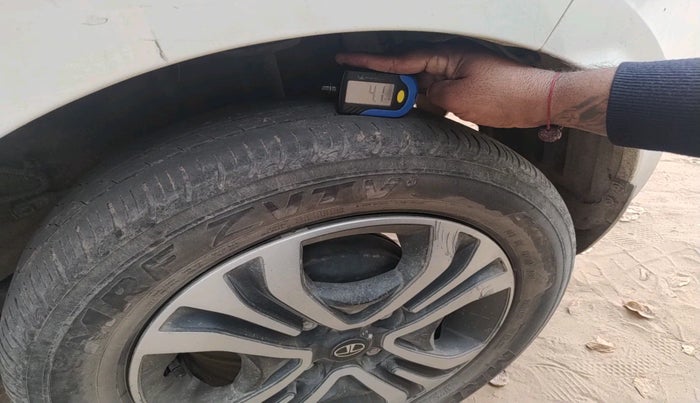 2024 Tata Tiago XT CNG, Petrol, Manual, 41,766 km, tyre