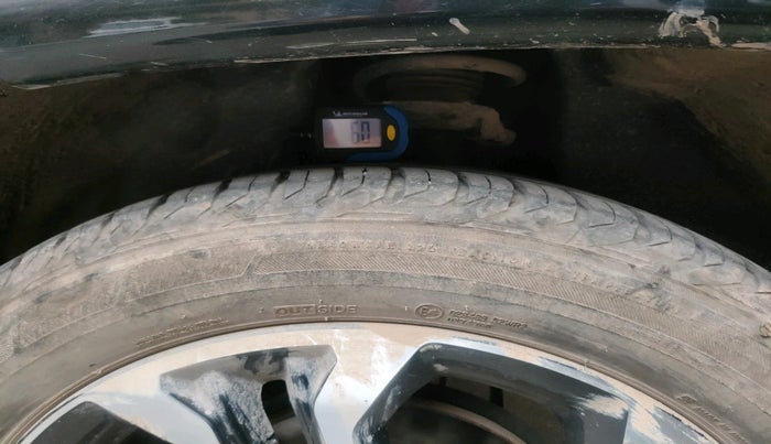 2022 Jeep Compass MODEL S (O) 1.4 PETROL DCT, Petrol, Automatic, 81,361 km, tyre