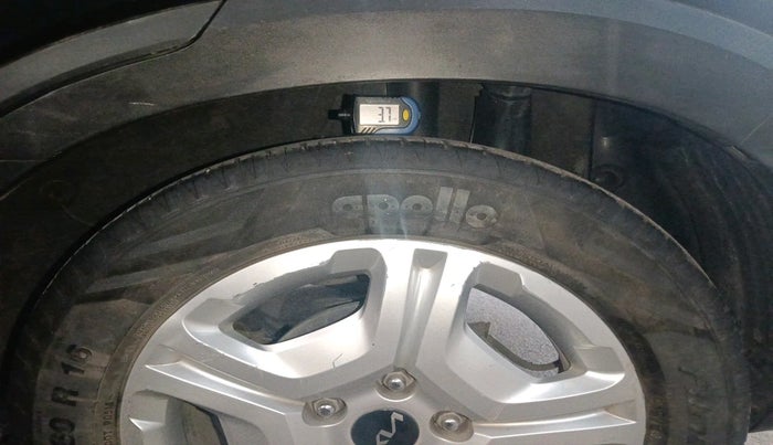 2021 KIA SONET HTK PLUS 1.2, Petrol, Manual, 64,261 km, tyre