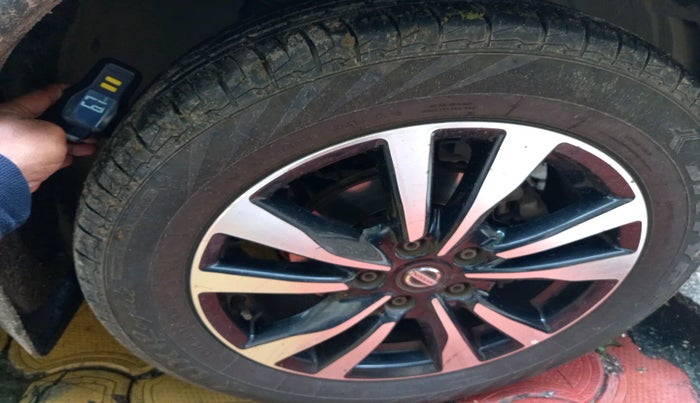 2019 Nissan Kicks XV PREMIUM O DUAL TONE DIESEL, Diesel, Manual, 27,757 km, tyre