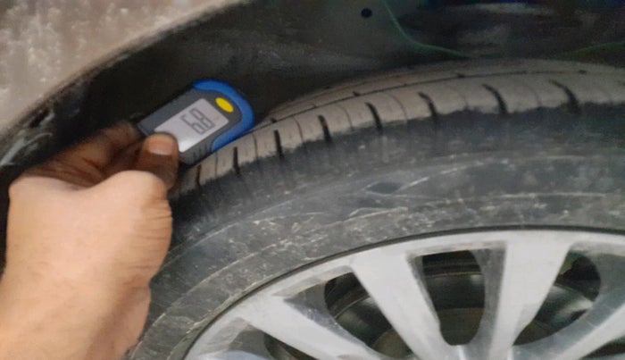 2018 Maruti Ciaz ALPHA 1.4 PETROL, Petrol, Manual, 86,999 km, tyre