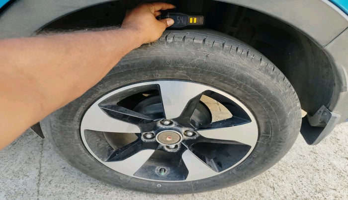 2017 Tata NEXON XZ PLUS DIESEL, Diesel, Manual, 35,317 km, tyre