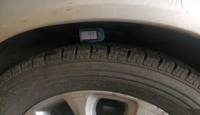 2012 Ford Figo ZXI 1.4 DIESEL, Diesel, Manual, 1,16,855 km, tyre