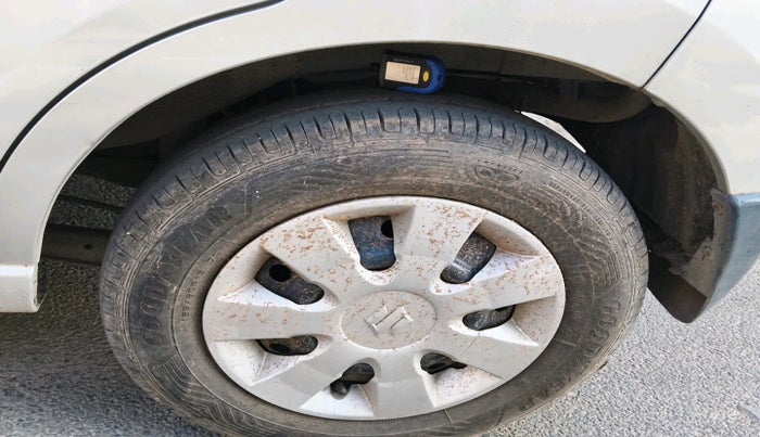 2011 Maruti A Star VXI (ABS) AT, Petrol, Automatic, 33,542 km, tyre