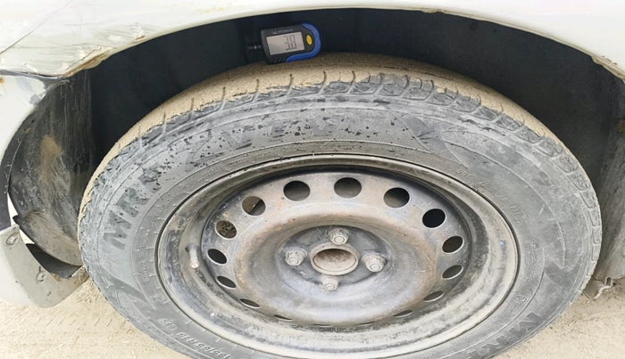 2017 Maruti Ciaz VXI, Petrol, Manual, 1,63,560 km, tyre