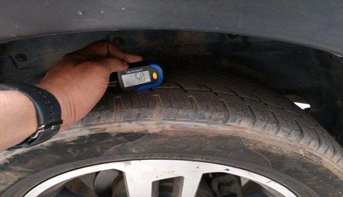 2017 Tata Hexa XTA 4X2 6 STR, Diesel, Automatic, 1,44,247 km, tyre