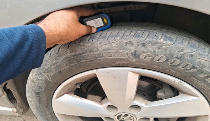 2016 Skoda Rapid AMBITION 1.5 TDI, Diesel, Manual, 1,47,307 km, tyre