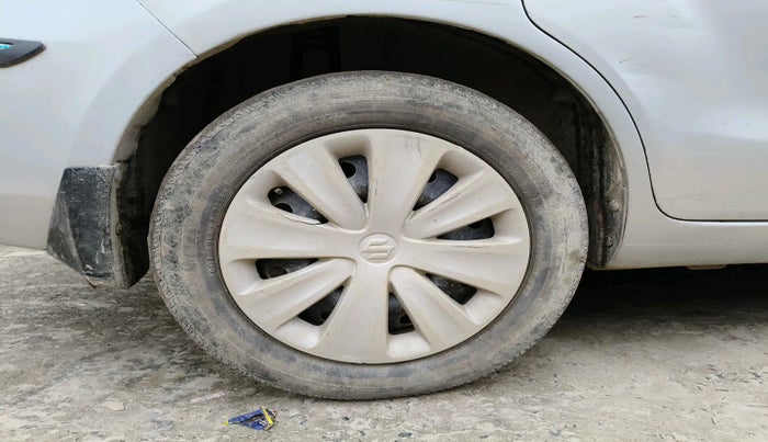 2017 Maruti Ertiga VXI, Petrol, Manual, 1,47,970 km, tyre