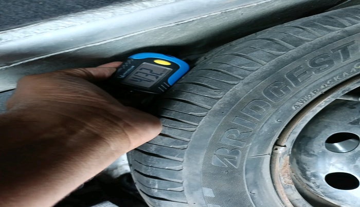 2017 Tata TIGOR XT PETROL, Petrol, Manual, 83,724 km, tyre