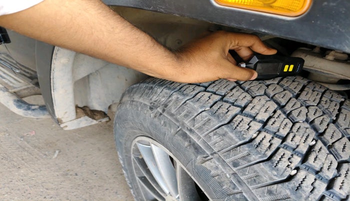 2020 Mahindra Thar AX MT D 4WD ST, Diesel, Manual, 52,059 km, tyre