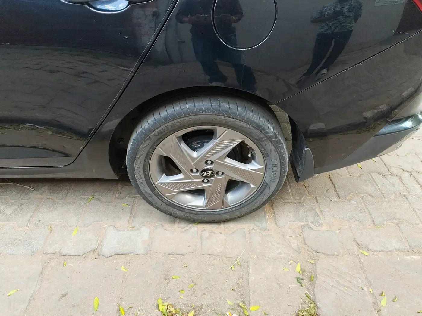 2022 Hyundai Verna SX 1.5 VTVT, Petrol, Manual, 99,958 km, tyre