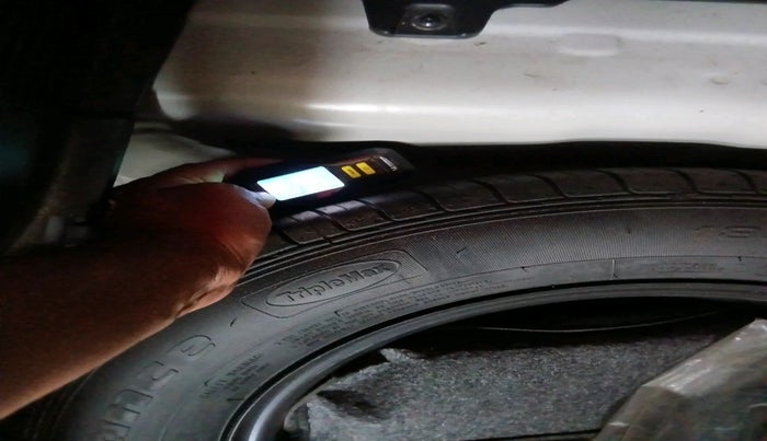 2020 Hyundai Elite i20 SPORTZ PLUS 1.2, Petrol, Manual, 29,022 km, tyre