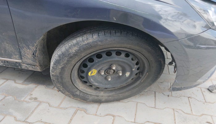 2021 Hyundai NEW I20 SPORTZ 1.2 MT, Petrol, Manual, 1,58,987 km, tyre