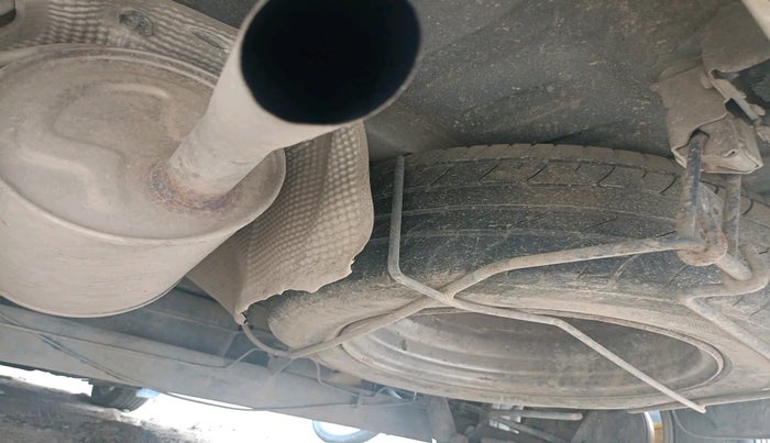 2017 Renault Lodgy 85 PS RXE 8 STR, Diesel, Manual, 1,43,821 km, tyre