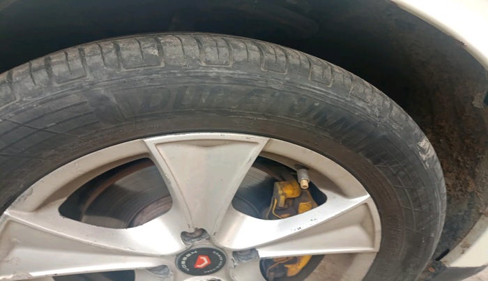 2017 Renault Lodgy 85 PS RXE 8 STR, Diesel, Manual, 1,43,821 km, tyre