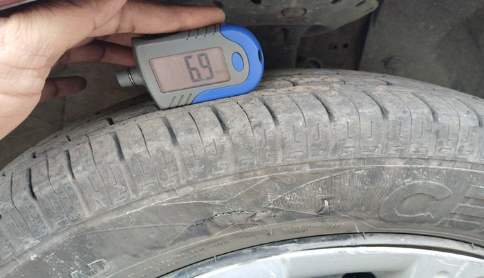 2017 Honda Amaze 1.2L I-VTEC S OPT, Petrol, Manual, 54,110 km, tyre