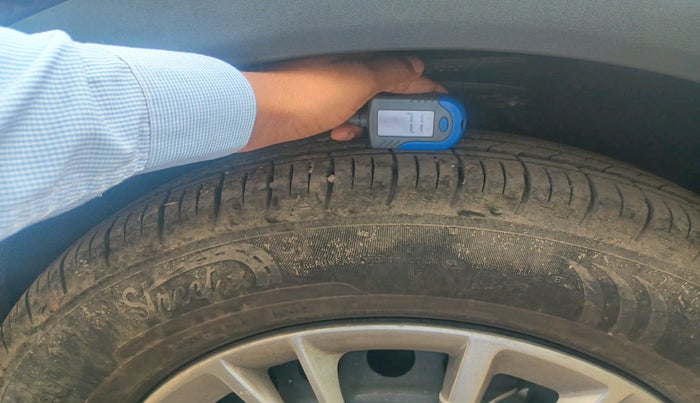 2024 Mahindra XUV700 AX 5 P MT 7 STR, Petrol, Manual, 4,662 km, tyre