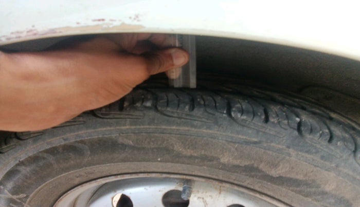 2013 Hyundai i10 ERA 1.1, Petrol, Manual, 65,396 km, tyre