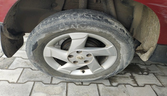 2012 Renault Duster 110 PS RXZ DIESEL, Diesel, Manual, 1,45,144 km, tyre