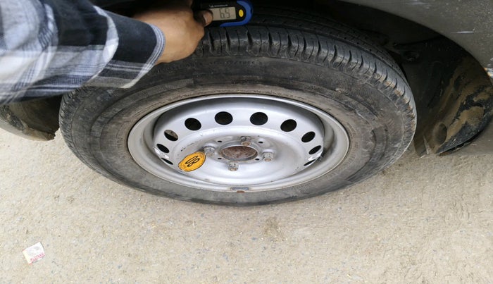 2020 Tata ALTROZ XM PLUS PETROL, Petrol, Manual, 57,493 km, tyre