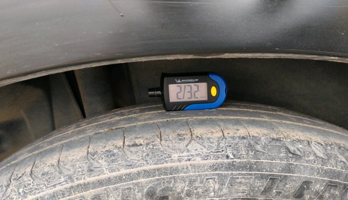 2017 Maruti S Cross DELTA 1.3, Diesel, Manual, 1,85,928 km, tyre