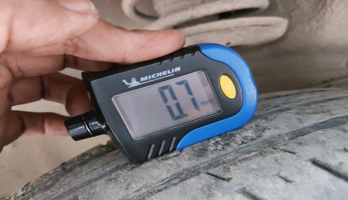 2015 Maruti Swift VDI, Diesel, Manual, 1,71,933 km, tyre