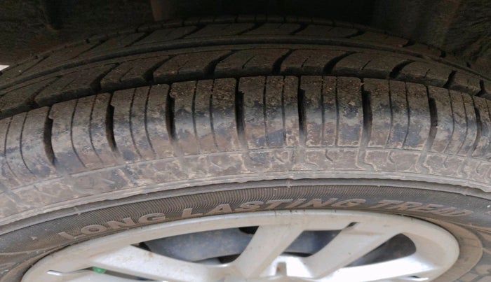 2021 Renault TRIBER RXT, Petrol, Manual, 23,774 km, tyre