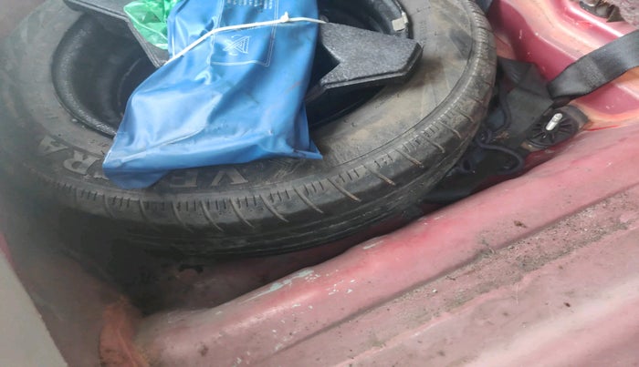 2016 Maruti Celerio VXI AMT, Petrol, Automatic, 86,434 km, tyre