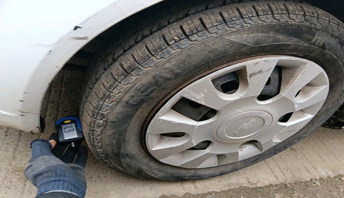 2010 Chevrolet Spark LS 1.0, Petrol, Manual, 1,05,054 km, tyre