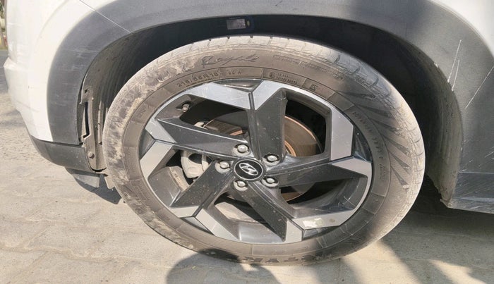 2021 Hyundai ALCAZAR 1.5 SIGNATURE (O) AT 6STR, Diesel, Automatic, 1,21,790 km, tyre