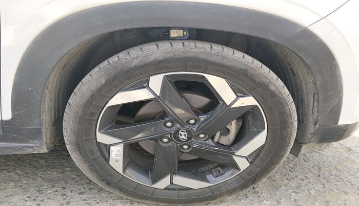 2021 Hyundai ALCAZAR 1.5 SIGNATURE (O) AT 6STR, Diesel, Automatic, 1,21,790 km, tyre